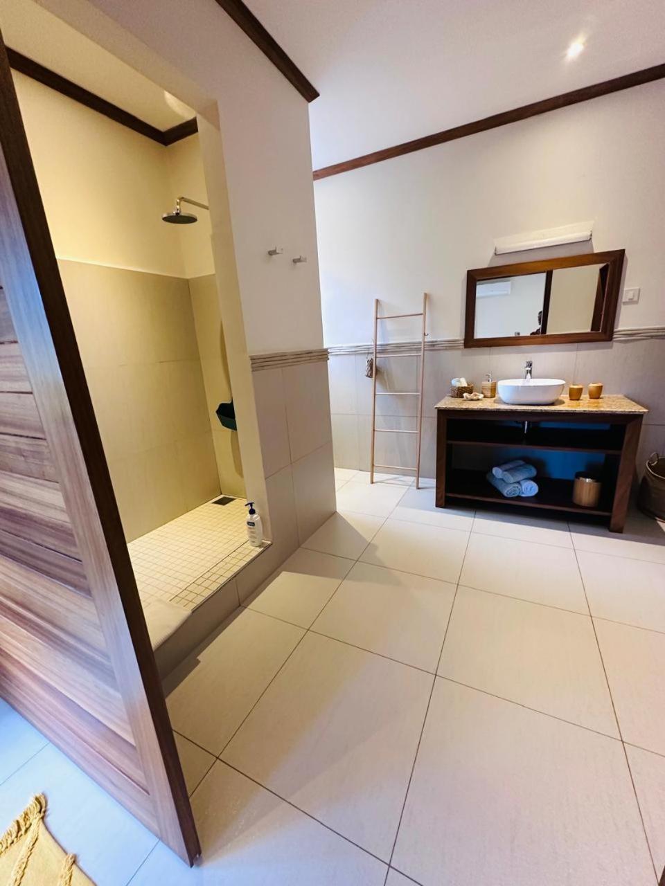 Lodoicea Apartments Μπελ Όμπρε Εξωτερικό φωτογραφία